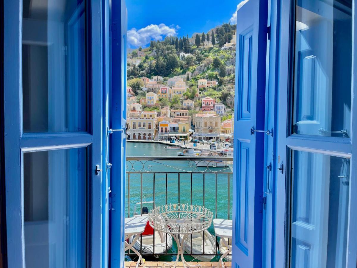 Nikolakis, Seafront - Harbor View Διαμέρισμα Σύμη Εξωτερικό φωτογραφία